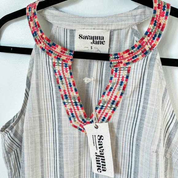 NWT Savanna Jane Gray Striped Embroidered V-neck Seeveless Dress Size Small - Picture 2 of 12